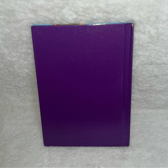 Disney 1996 The Hunchback of Notre Dame hardback book - Picture 2 of 11